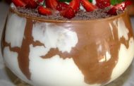 Mousse de Chocolate com Fruta